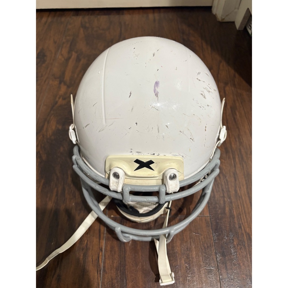 Xenith white baseball helmet youth large good thru 2028 certified NOCSE